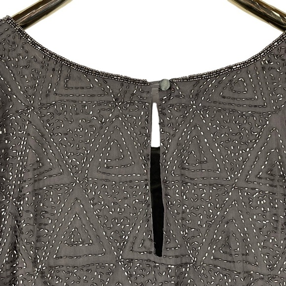PISARRO NIGHTS BEADED SILK COLD SHOULDER GRAY SILVER COCKTAIL PARTY DRESS - Picture 9 of 14